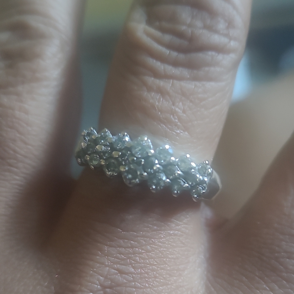 Elegant 14kt. White Gold Diamond Paved Ring 🚨PRICE FIRM🚨